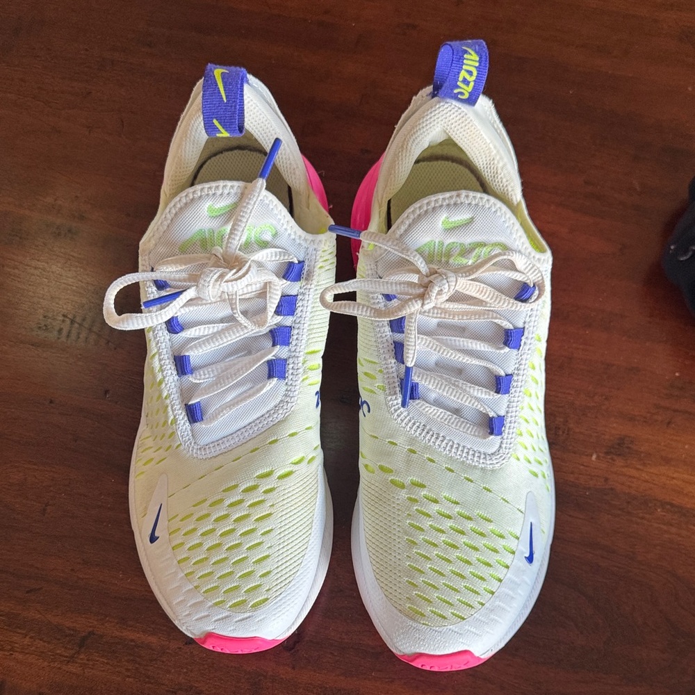 Nike Women's White and Pink Athletic Shoes with Blue Accents